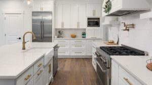 Porcelain vs. Quartz: Selecting the Perfect Kitchen Worktop